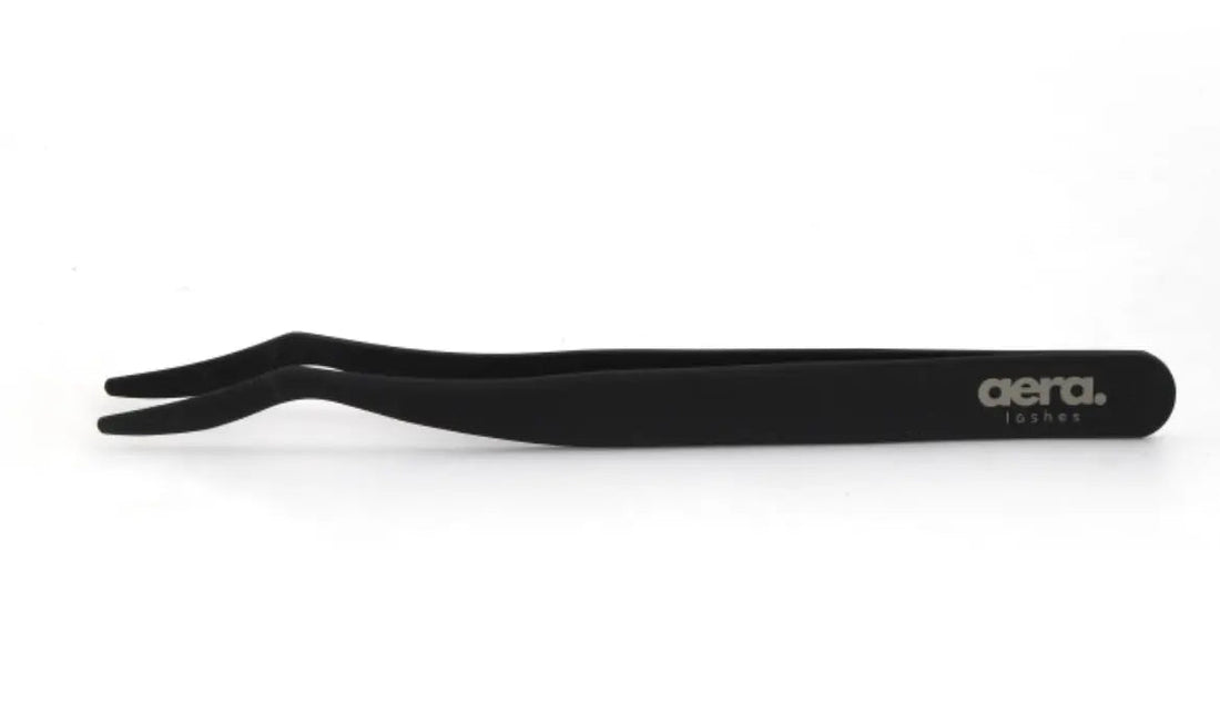 Aera Lashes lash applicator tool used to press DIY lash extensions into place for long-lasting, salon-style results at home.