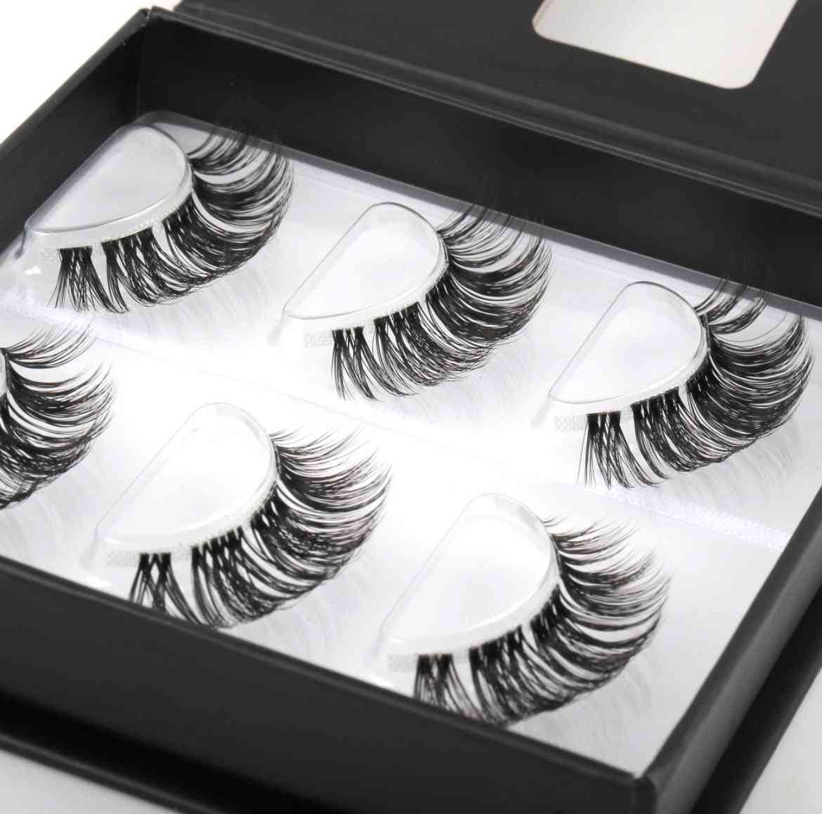 volume lashes | volume eyelash clusters | eyelash extensions at home | volume diy lash extensions |Our DIY Eyelash Extensions bring you at home lash extensions at an affordable price. Our light weight diy lashes are applied underneath your natural lashes to give you beautiful 10 day diy lashes.