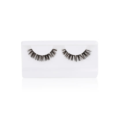 doll eye lash clusters natural lash extension look