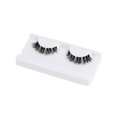 DIY lash clusters 10 day lash extensions Aera lashes