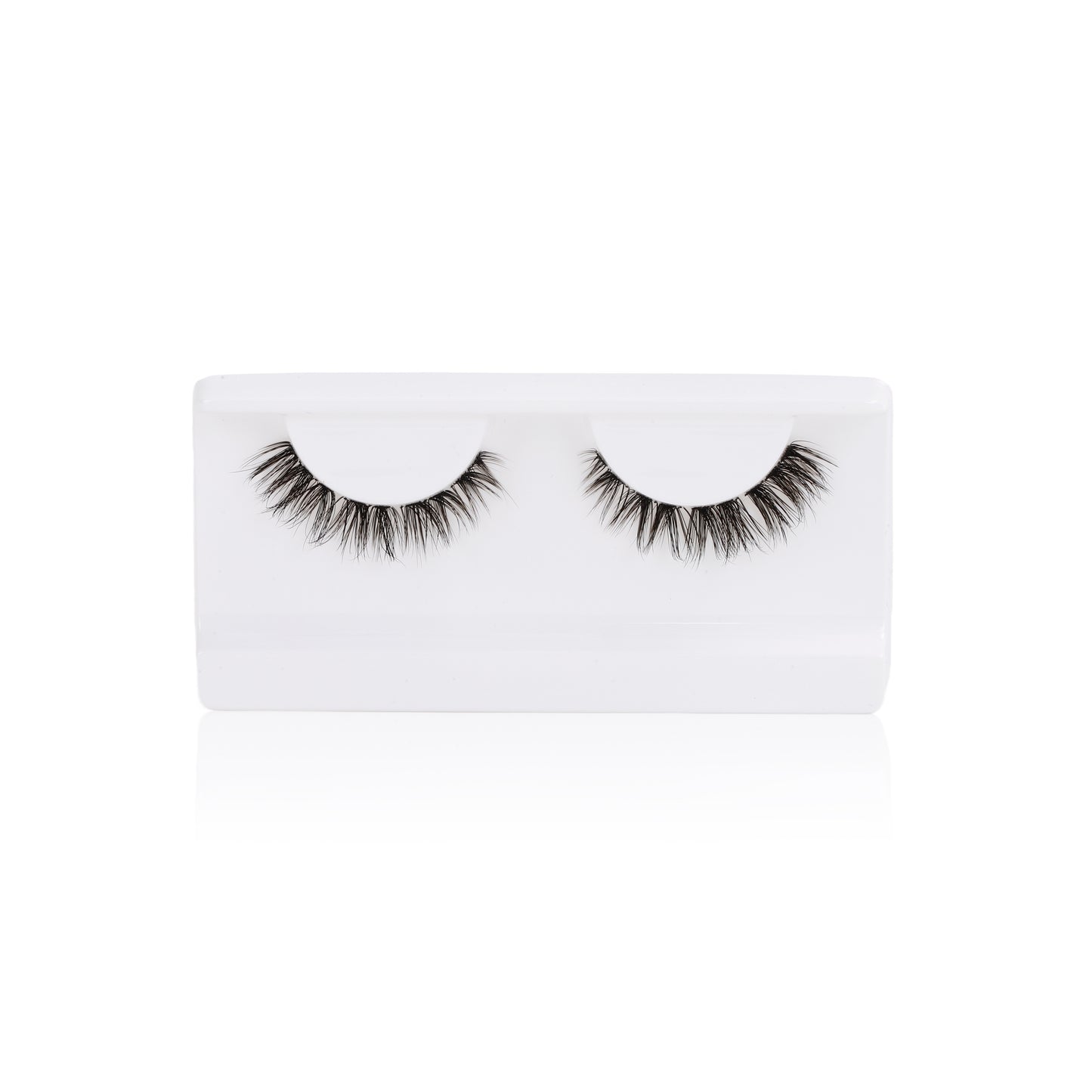 cat eye lash clusters DIY lash extensions cat eye style