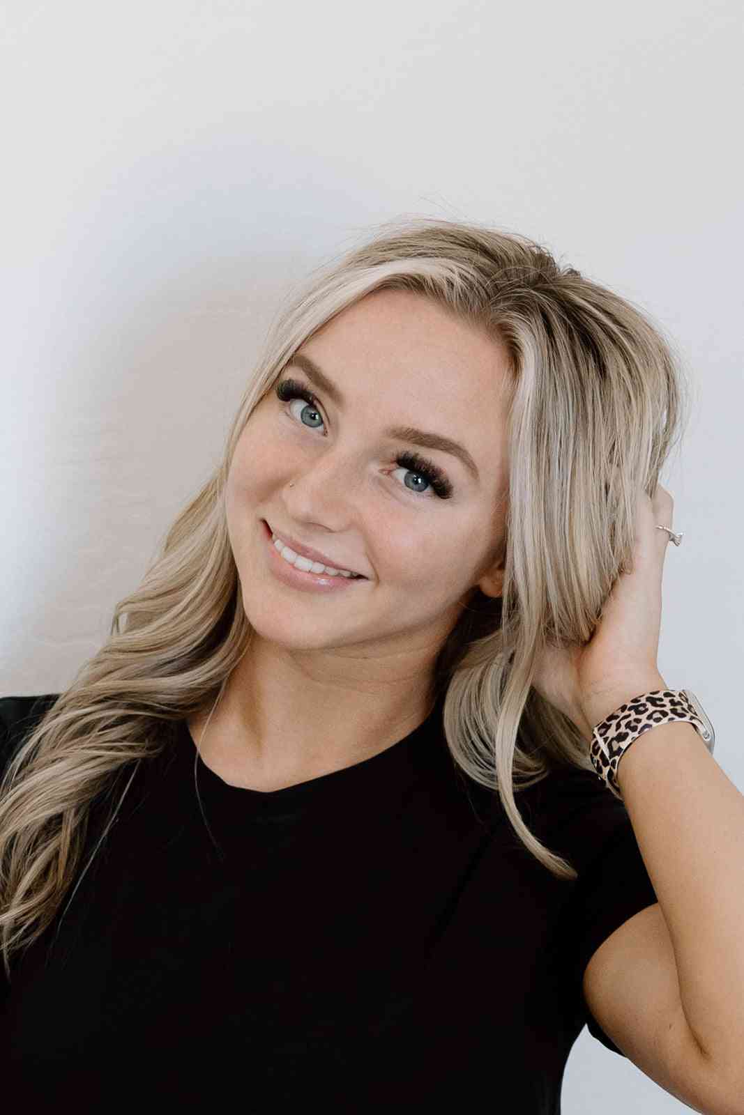 how to apply lash clusters DIY lash extensions tutorial